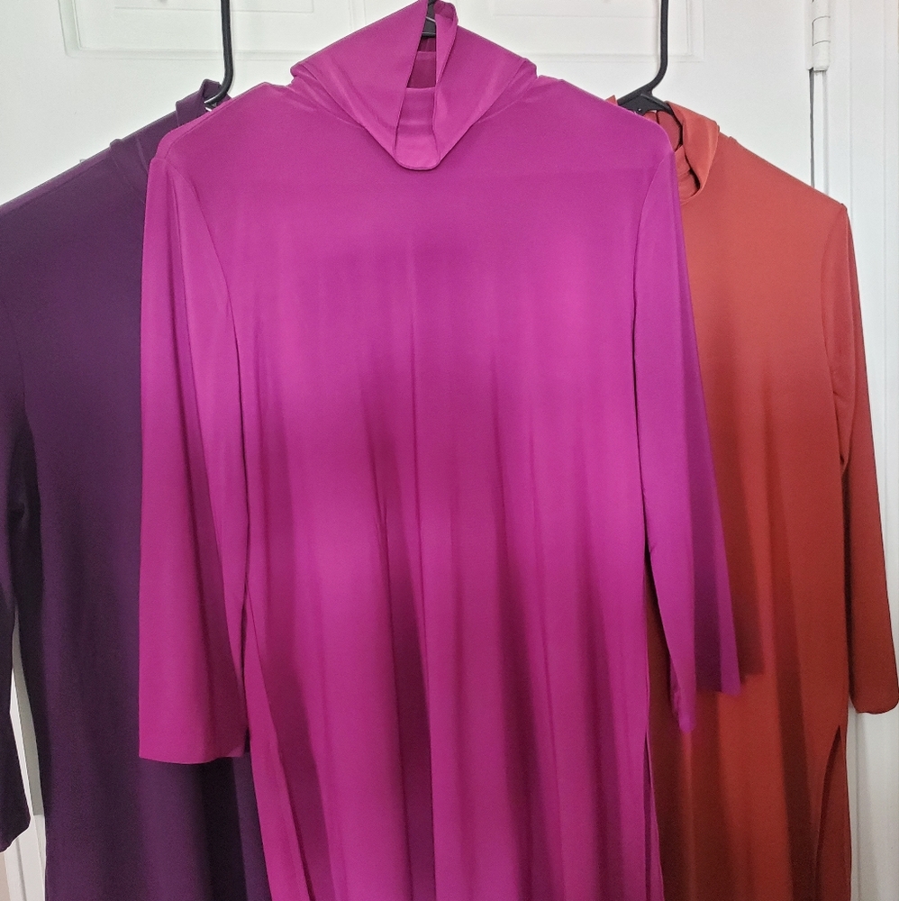 Woman's Tunic Tops (S)